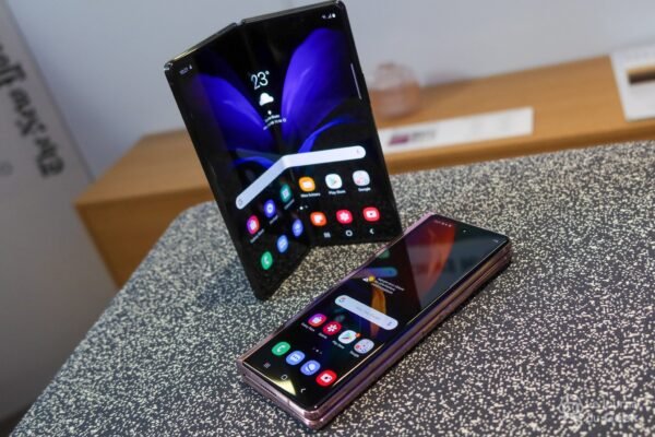 Samsung Galaxy Z Fold2